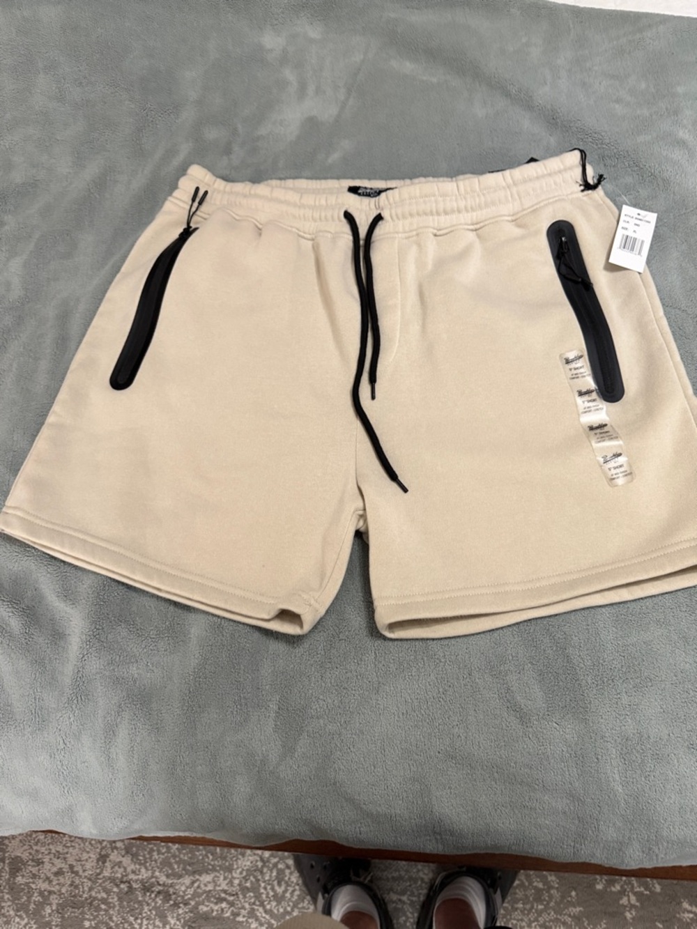 Brooklyn Cloth Cream Shorts with Black Accents